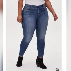 Torrid Bombshell Skinny Jeans
